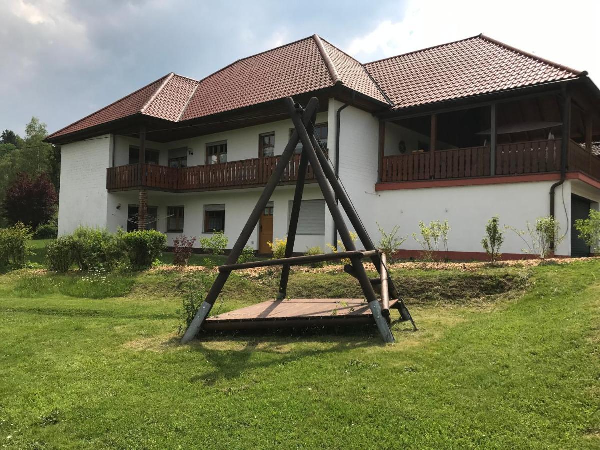 B&B Neuses Am Brand Sonnefeld Esterno foto